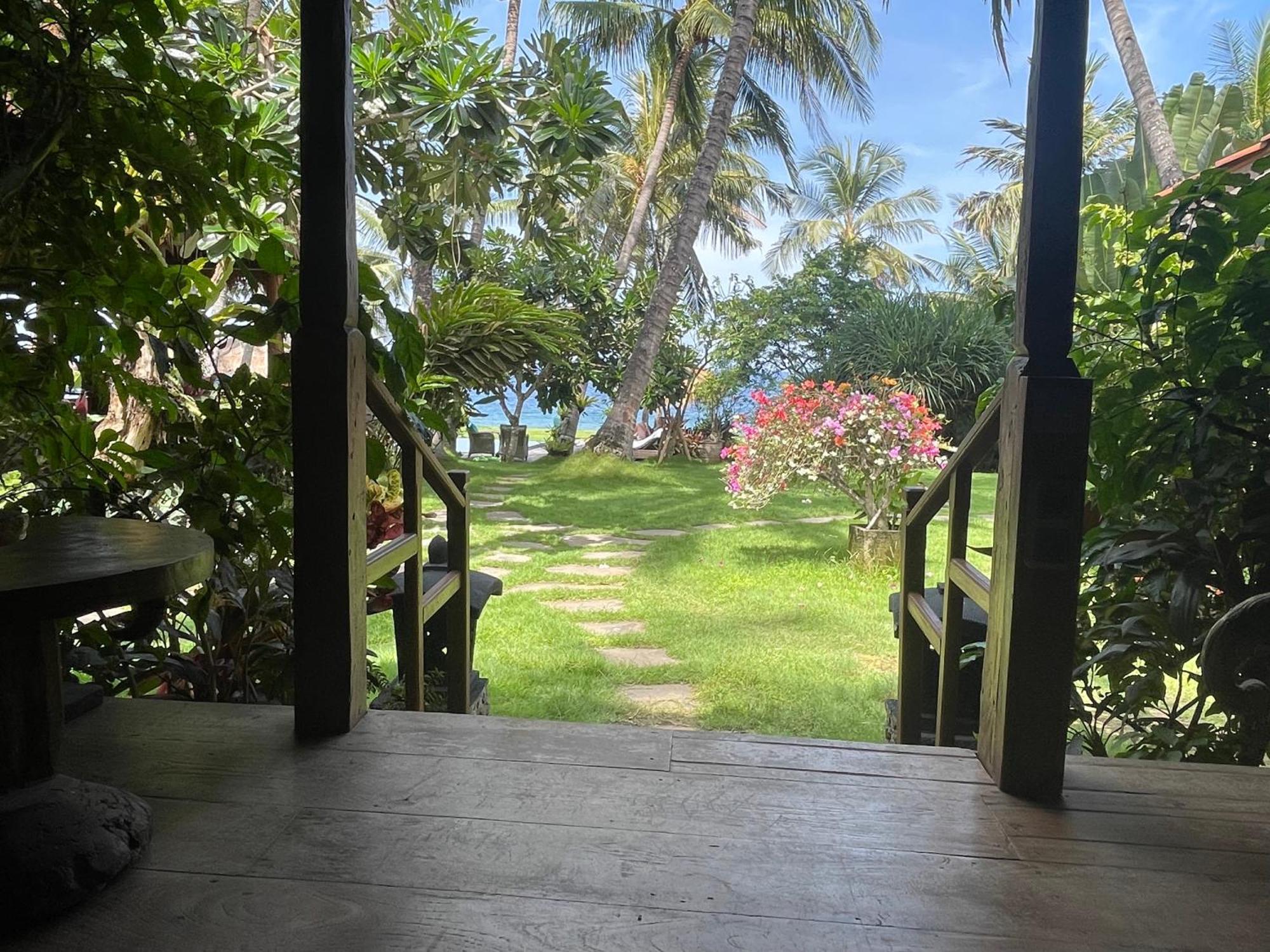 Louka Beach Bali Tianyar Kültér fotó