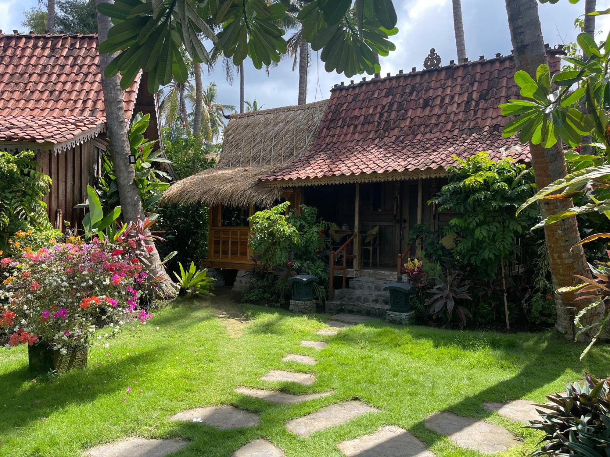 Louka Beach Bali Tianyar Kültér fotó